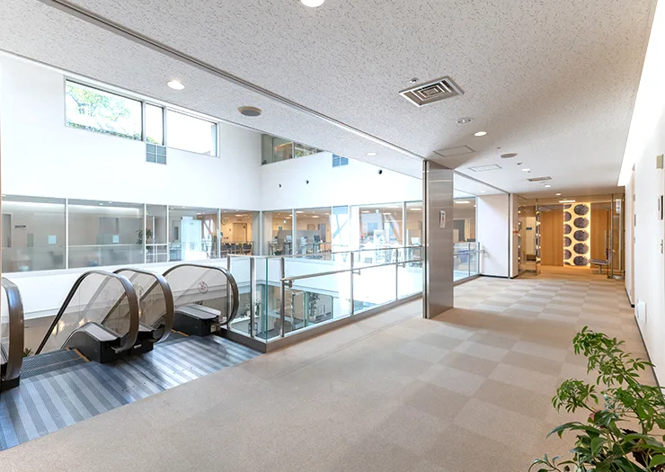 Oike Clinic — interior photo 9